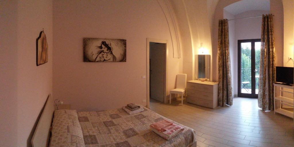 B&B La Taverna Campodimele Phòng bức ảnh